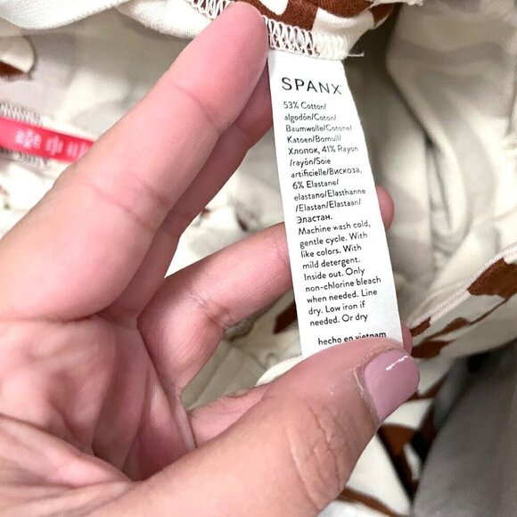 Spanx Zebra Polished Printed Ankle Pants Size XS - Picture 5 of 6